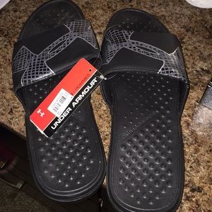 Men's under Armour sandals